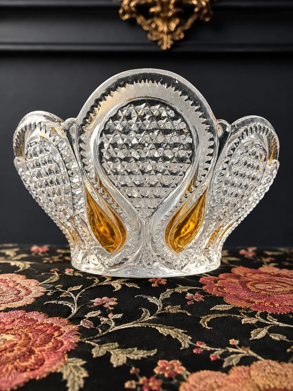 N/A elegant crystal